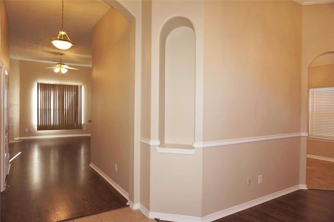 23819 Sawmill Pass Spring, TX 77373 - Photo 4 of 24