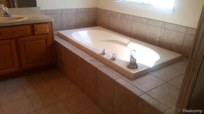 3076 Honor Drive Rochester Hills, MI 48309 - Photo 26 of 58
