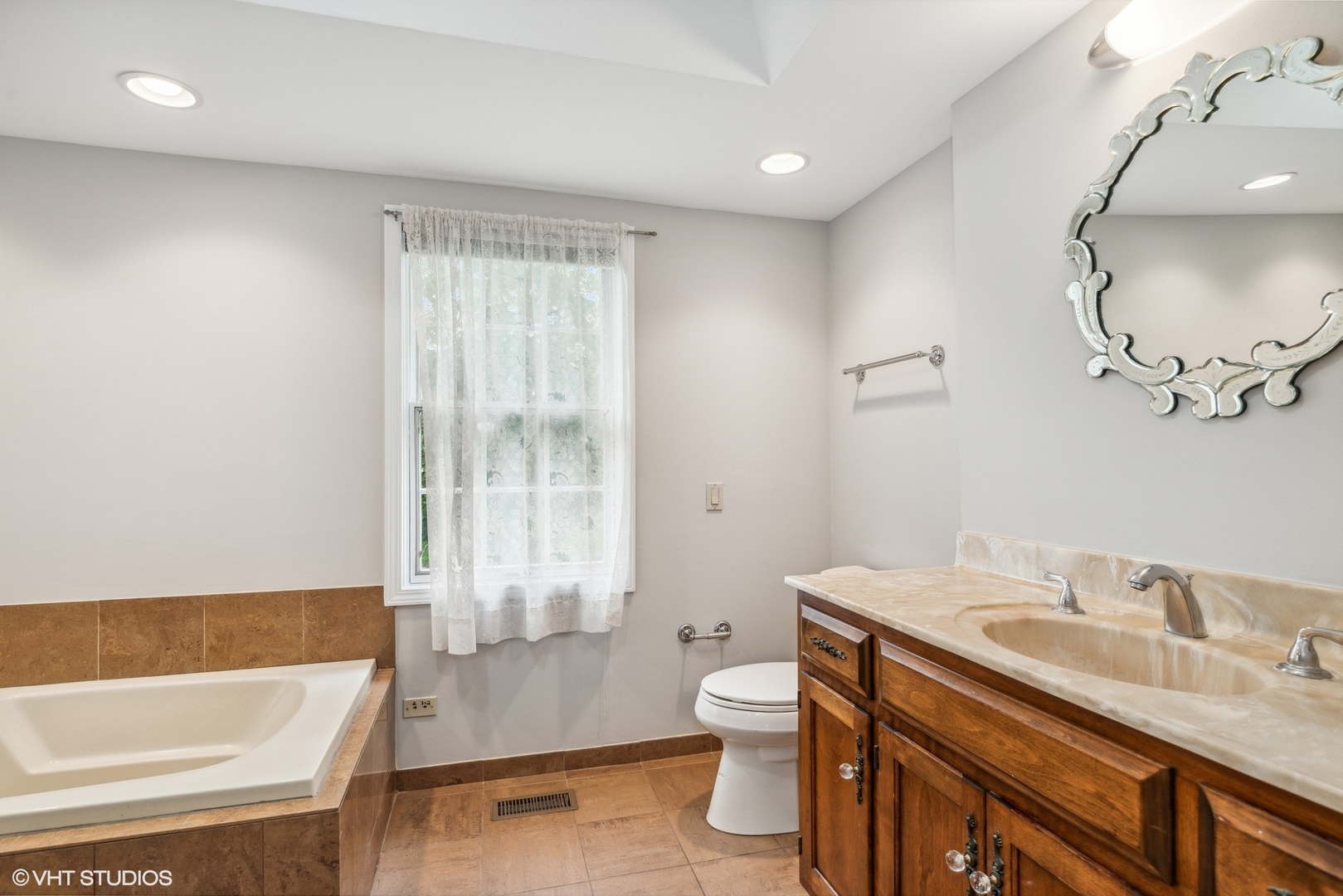 1165 Carberry Circle Inverness, IL 60067 - Photo 17 of 36 Gallery Image 17