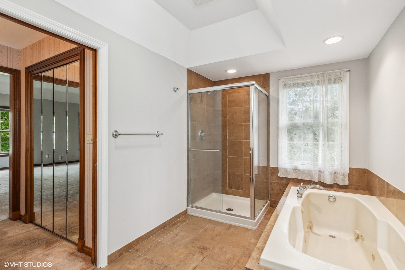 1165 Carberry Circle Inverness, IL 60067 - Photo 18 of 36 Gallery Image 18