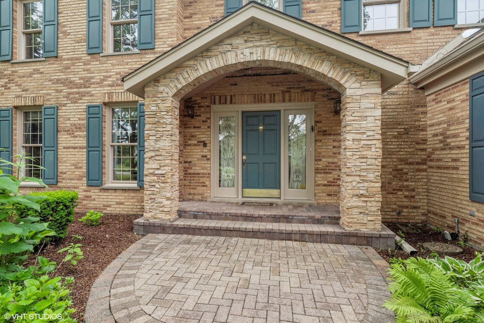1165 Carberry Circle Inverness, IL 60067 - Photo 2 of 36 Gallery Image 2