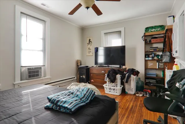 $189,900 | 910 North Center Street, Bloomington, IL 61701