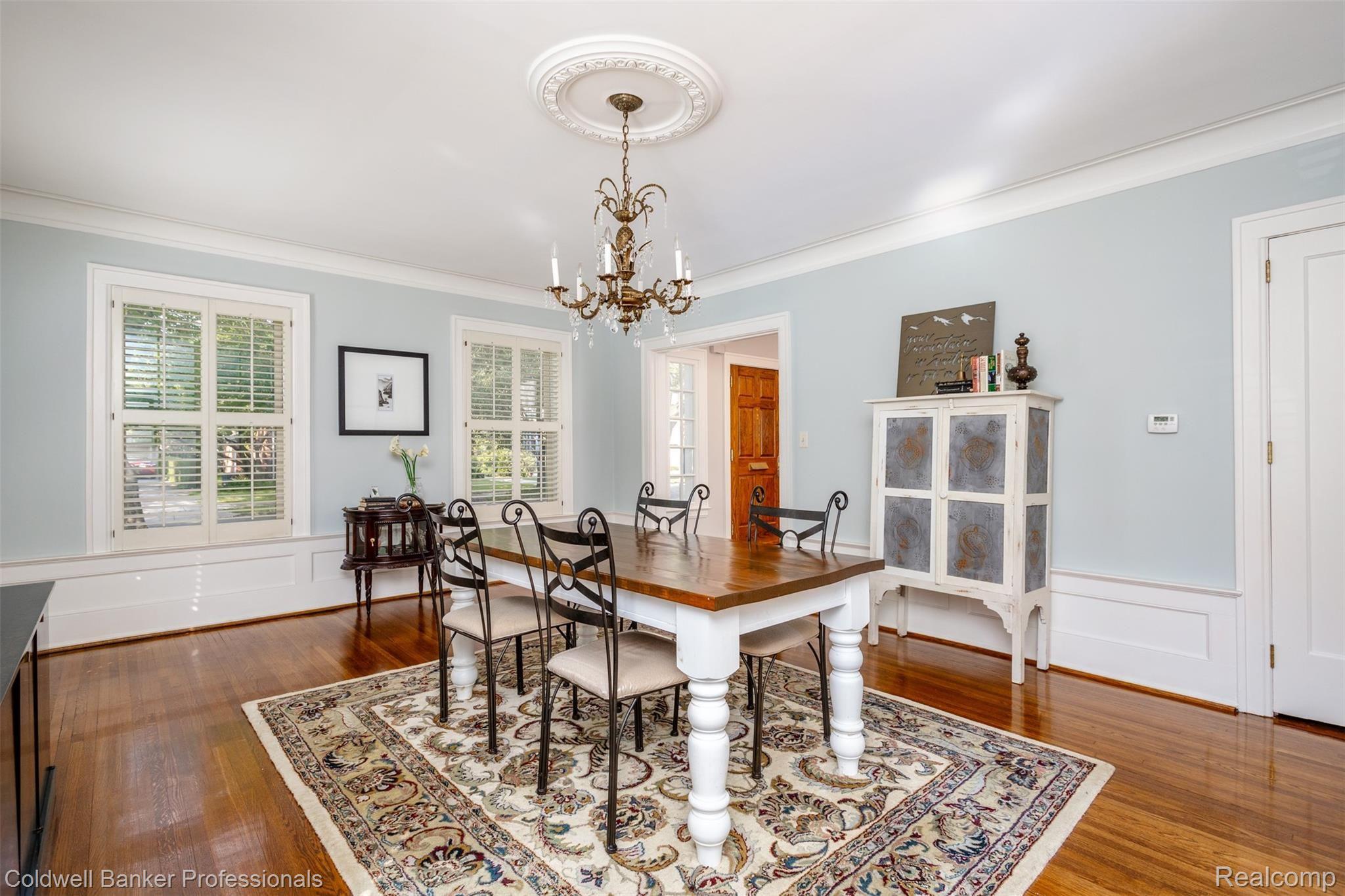 1142 Harvard Road Grosse Pointe, MI 48230 - Photo 5 of 54 1142 Harvard S000.jpg