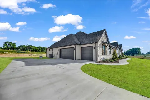 $799,900 | 120 Daggett Drive, Decatur, TX 76234