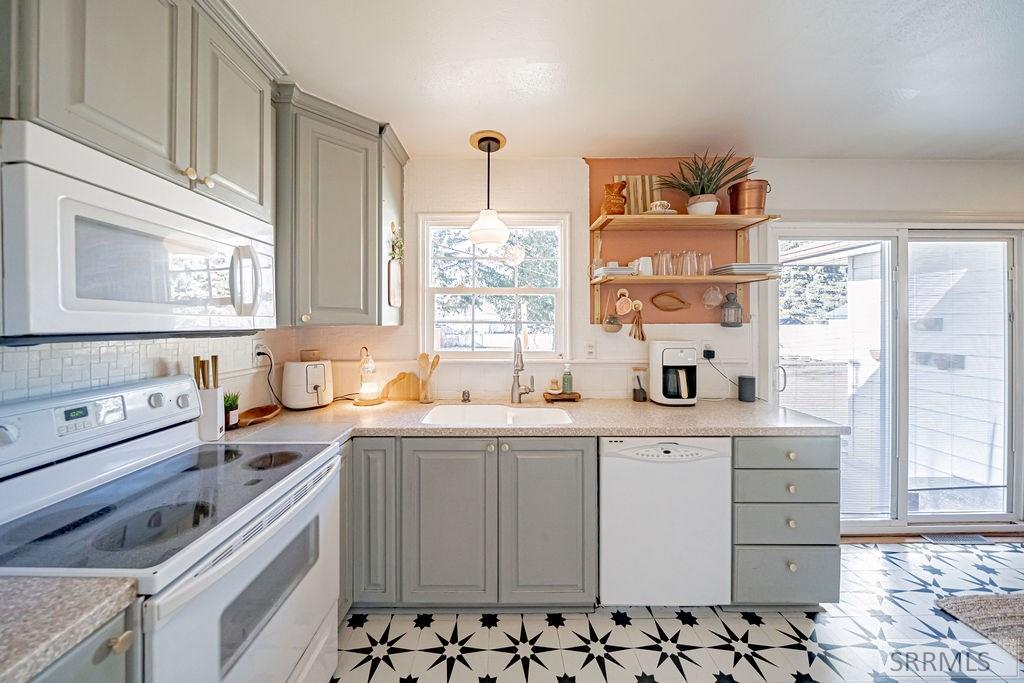 1960 Bittern Drive Ammon, ID 83406 - Photo 13 of 57