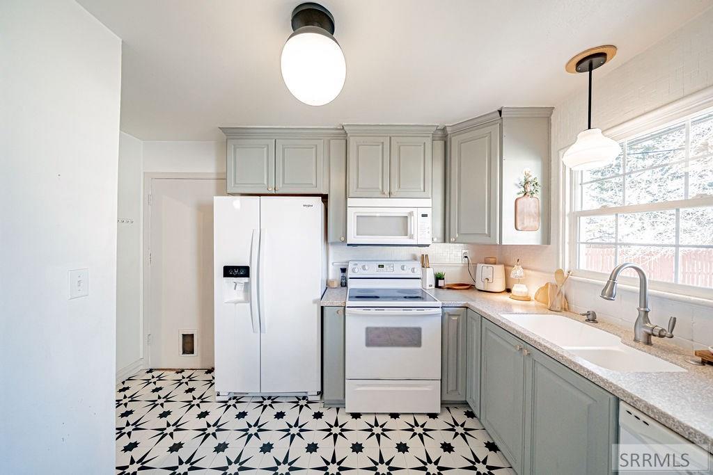 1960 Bittern Drive Ammon, ID 83406 - Photo 15 of 57