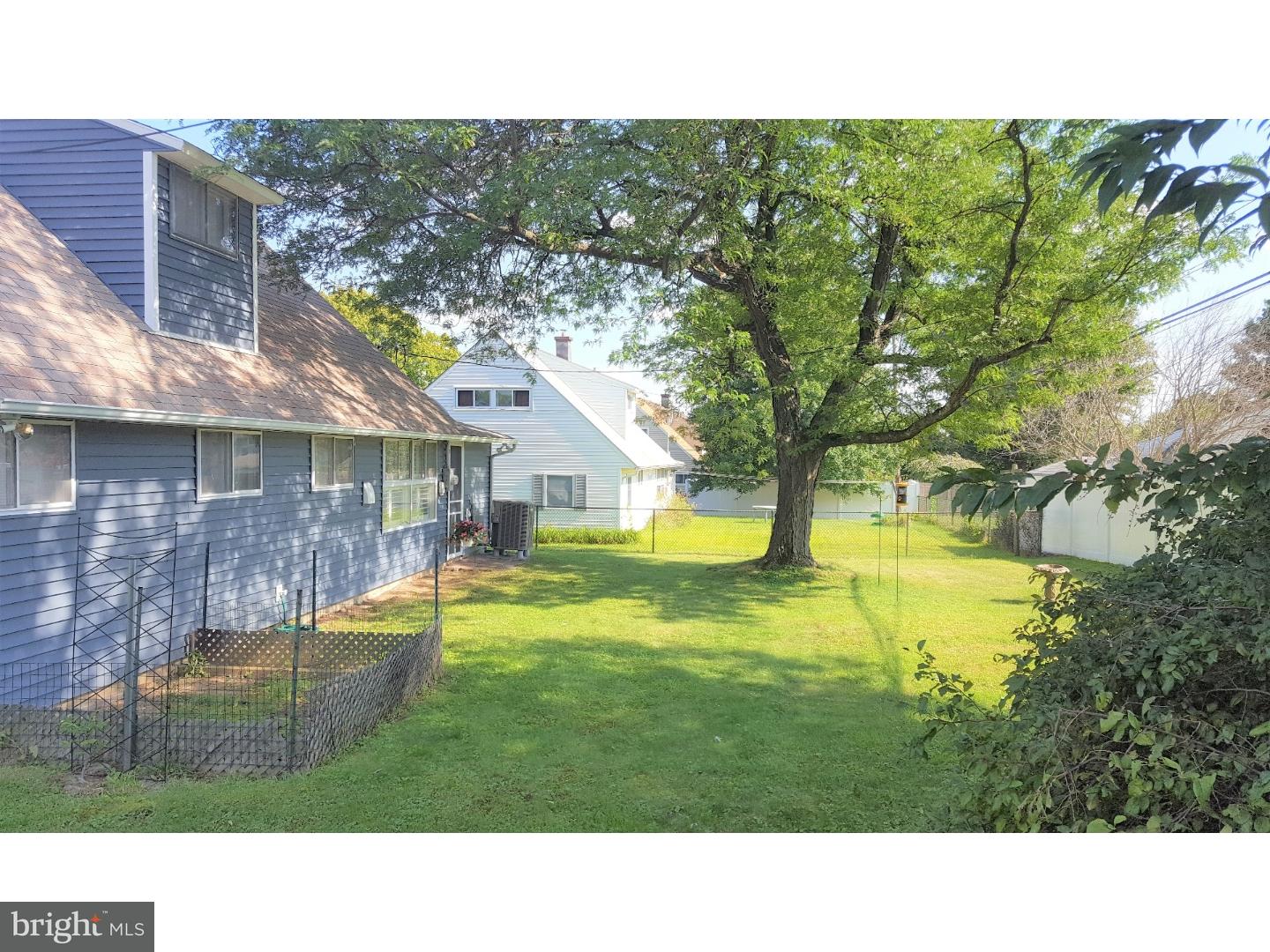 45 Conifer Road Levittown, PA 19057 - Photo 25 of 25 Back Yard