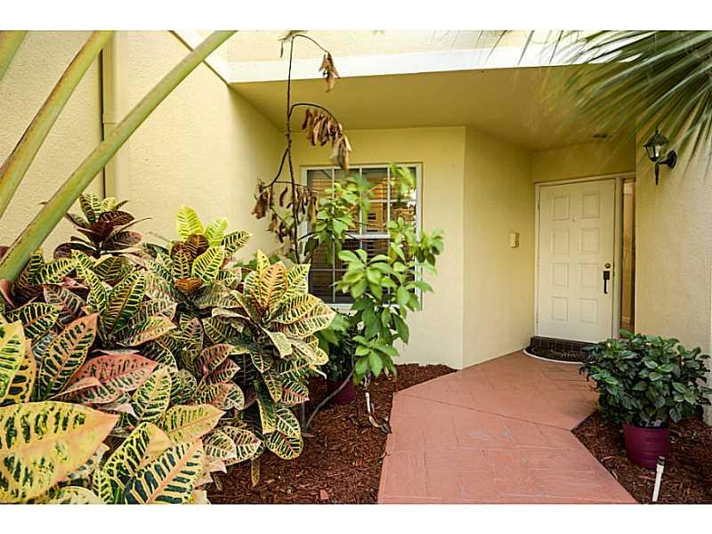 17064 Boca Club Boulevard, Unit 5 Boca Raton, FL 33487 - Photo 2 of 35 Exterior Front