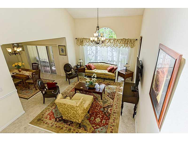 17064 Boca Club Boulevard, Unit 5 Boca Raton, FL 33487 - Photo 25 of 35 Exterior Front
