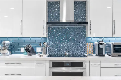 $2,150,000 | 615 Bayshore Drive, Unit 106, Fort Lauderdale, FL 33304