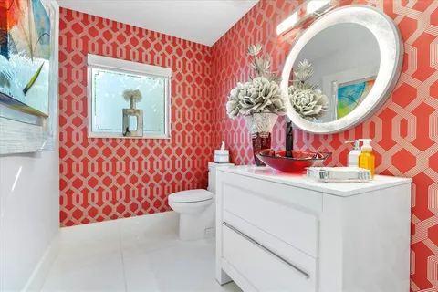 $2,150,000 | 615 Bayshore Drive, Unit 106, Fort Lauderdale, FL 33304