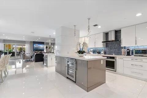 $2,150,000 | 615 Bayshore Drive, Unit 106, Fort Lauderdale, FL 33304