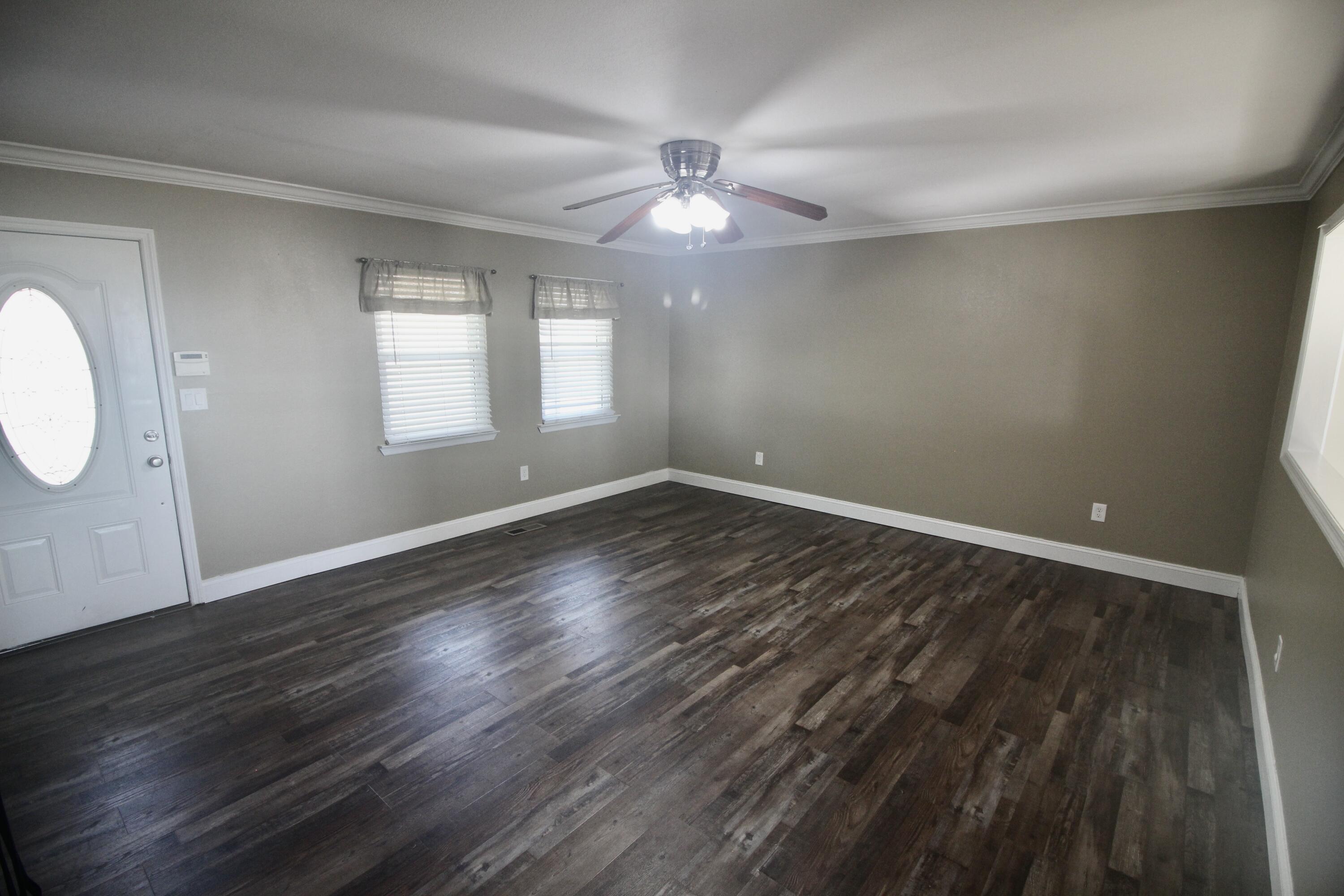 2025 Bice Road Soddy Daisy, TN 37379 - Photo 9 of 27 Living Room