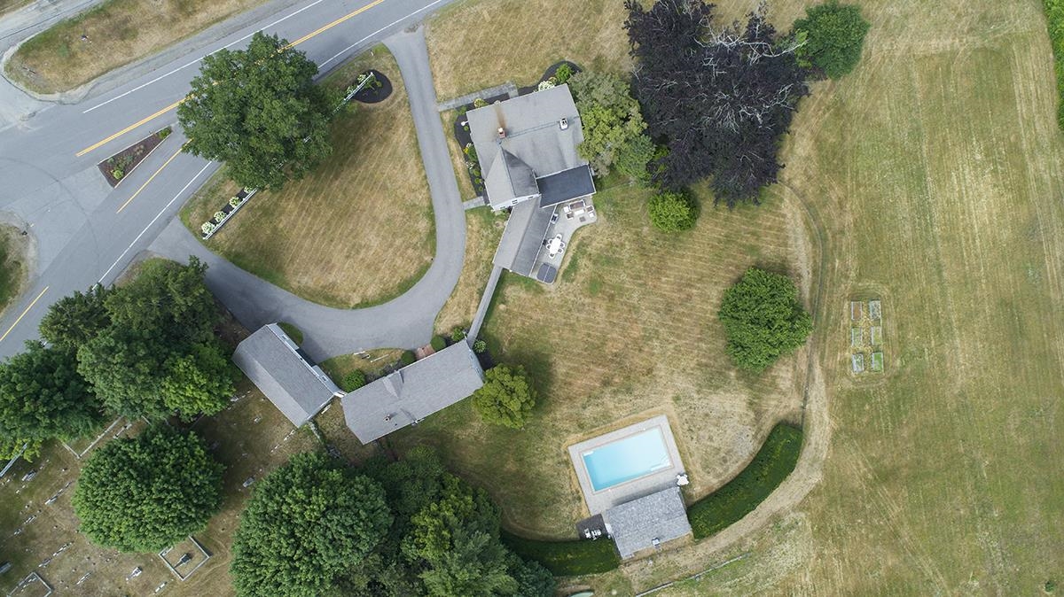 13 Exeter Road Hampton Falls, NH 03844 - Photo 11 of 40