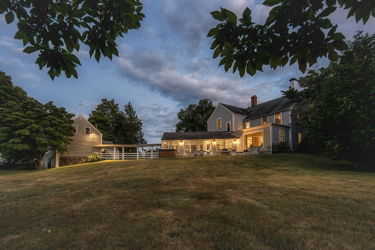 13 Exeter Road Hampton Falls, NH 03844 - Photo 10 of 40