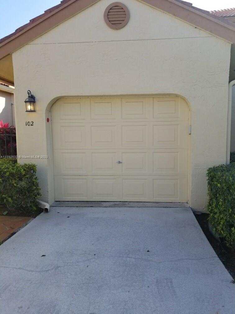 Aberdeen Boynton Beach, FL 33472 - Photo 3 of 19 a view of small space