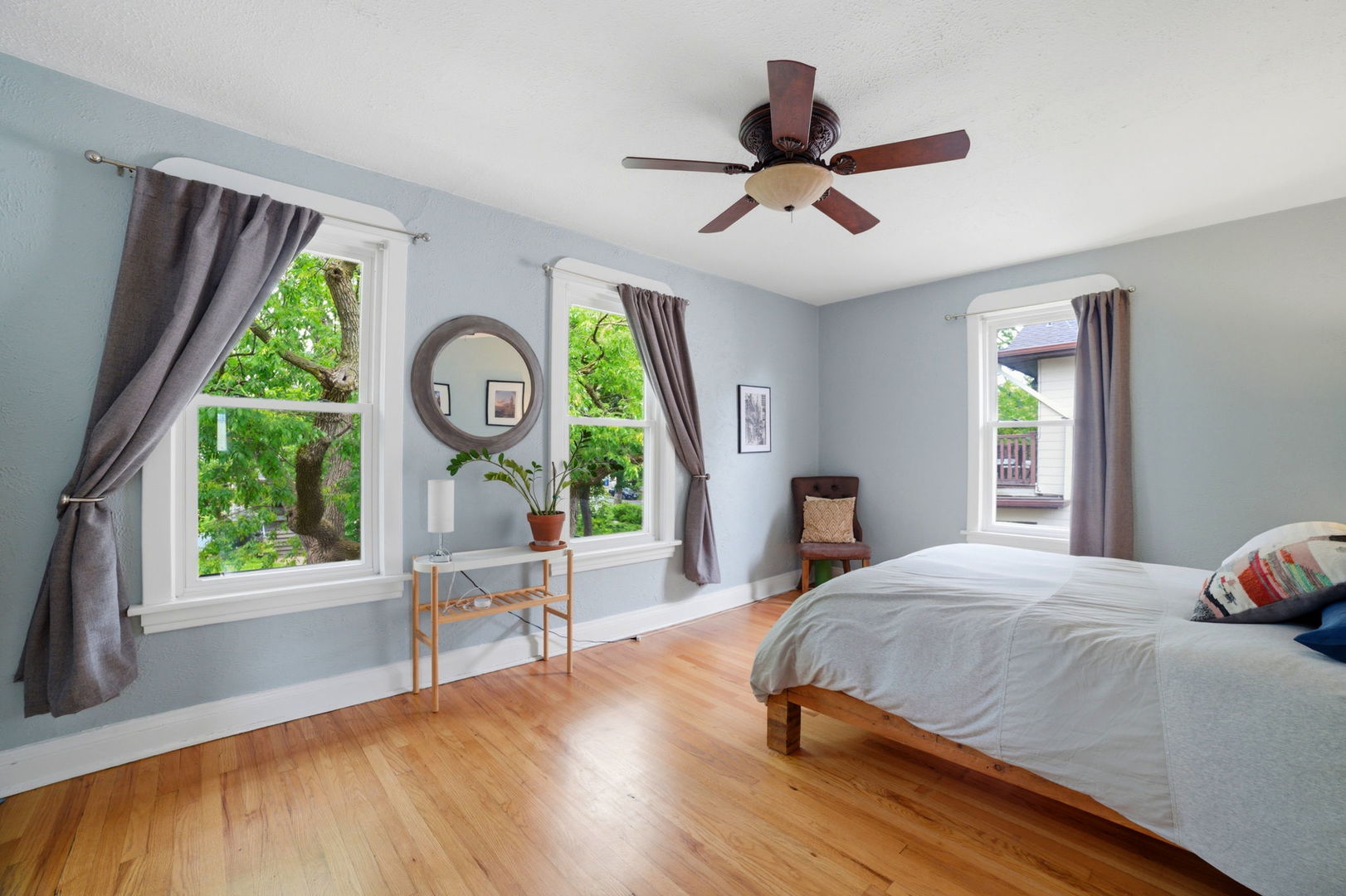 3808 North Ridgeway Avenue Chicago, IL 60618 - Photo 14 of 31