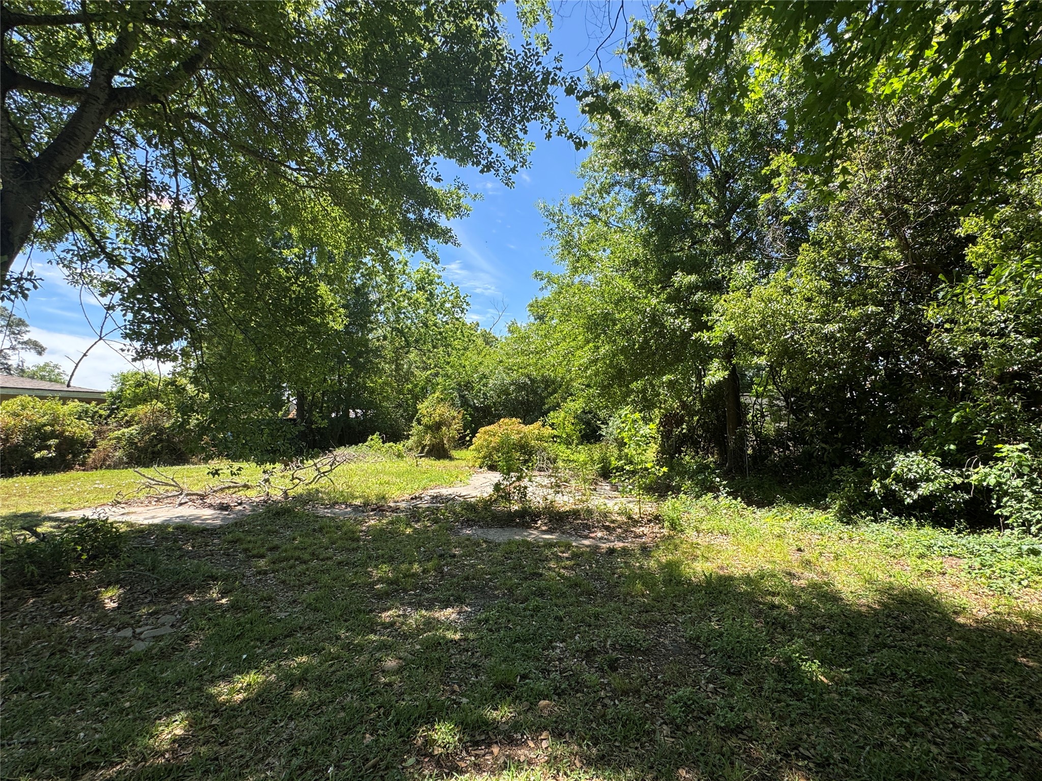 5419 Whitaker Street Groves, TX 77619 - Photo 4 of 10