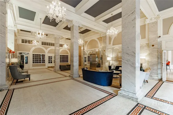 $1,100,000 | 247 East Washington Street, Unit 308, Athens, GA 30601