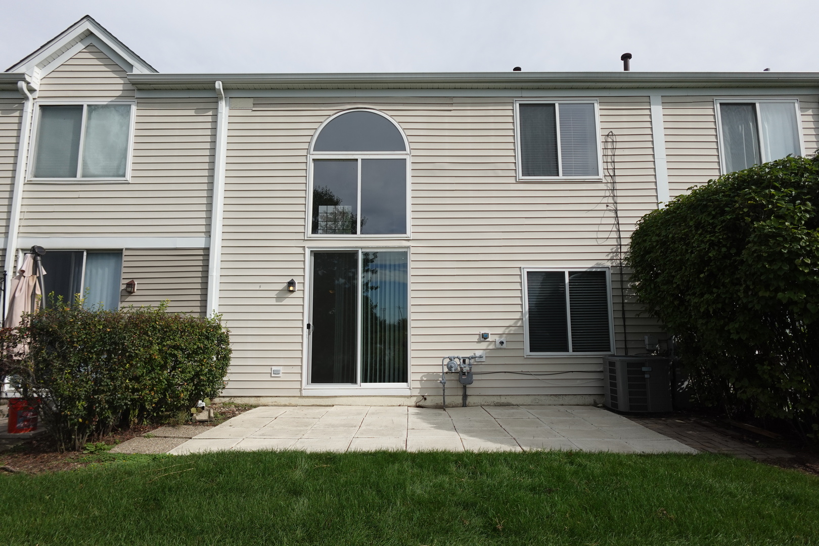 1709 Spaulding Road Bartlett, IL 60103 - Photo 2 of 27