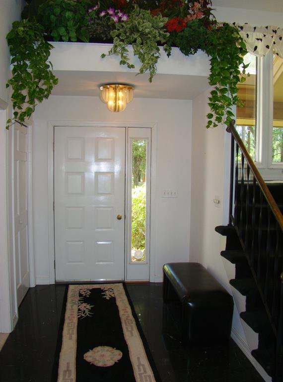 186 Cedarwood Road Auburn, ME 04210 - Photo 5 of 35 Please do come in...