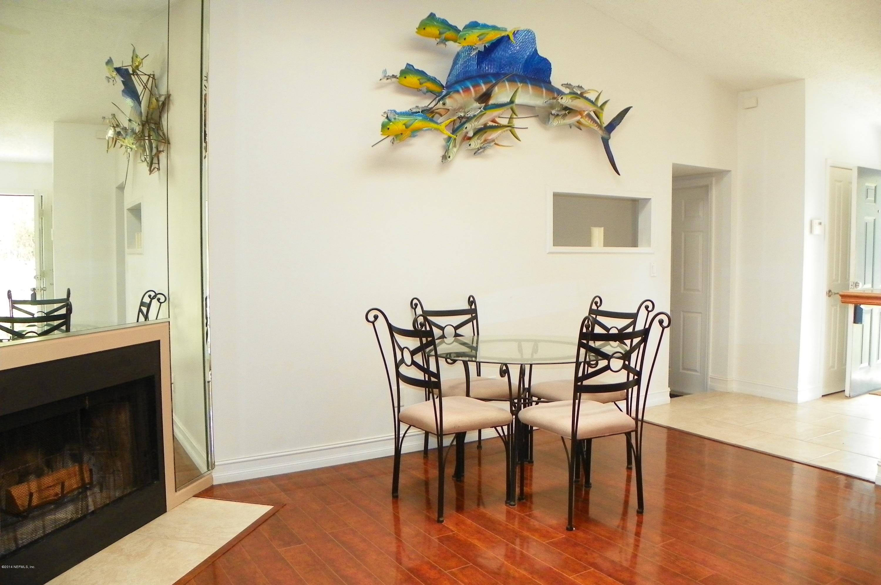 13535 Chauny Road Jacksonville, FL 32246 - Photo 6 of 21 Dining Area