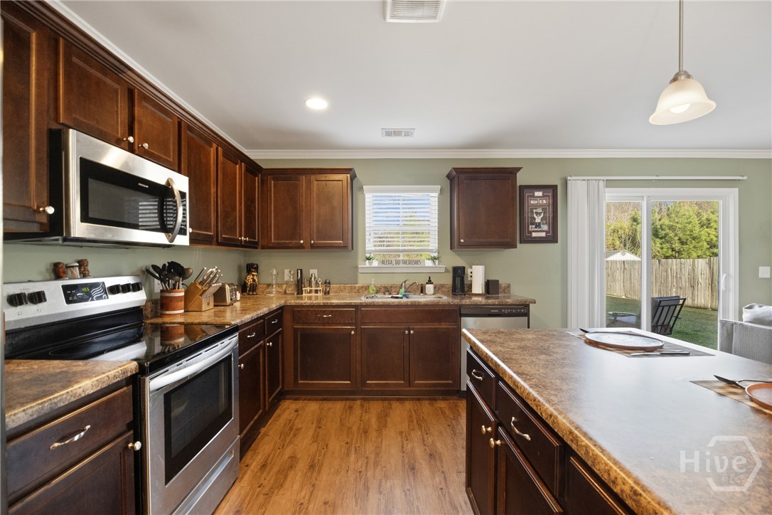 126 Ristona Drive Savannah, GA 31419 - Photo 7 of 30