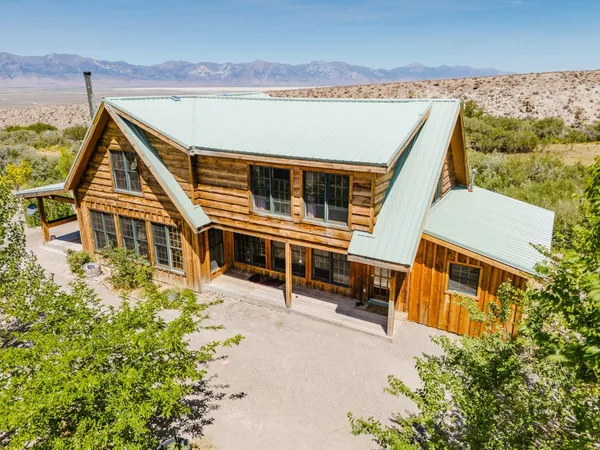 $1,200,000 | 1676 Anderson Crk Road, Round Mountain, NV 89045