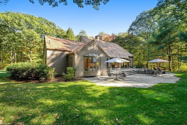 $3,450,000 | 24 Trailside Road, Weston, MA 02493