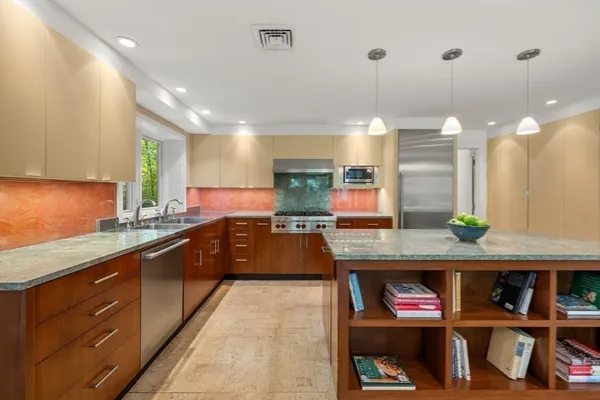 $3,450,000 | 24 Trailside Road, Weston, MA 02493