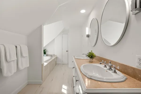 $3,450,000 | 24 Trailside Road, Weston, MA 02493