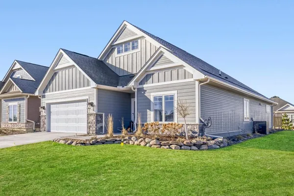 $689,900 | 6717 Bellflower Drive, Excelsior, MN 55331
