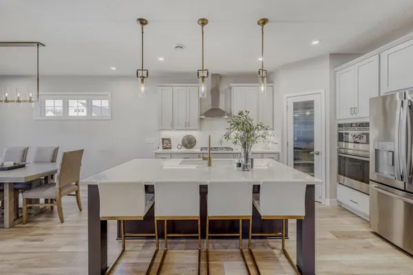 $689,900 | 6717 Bellflower Drive, Excelsior, MN 55331
