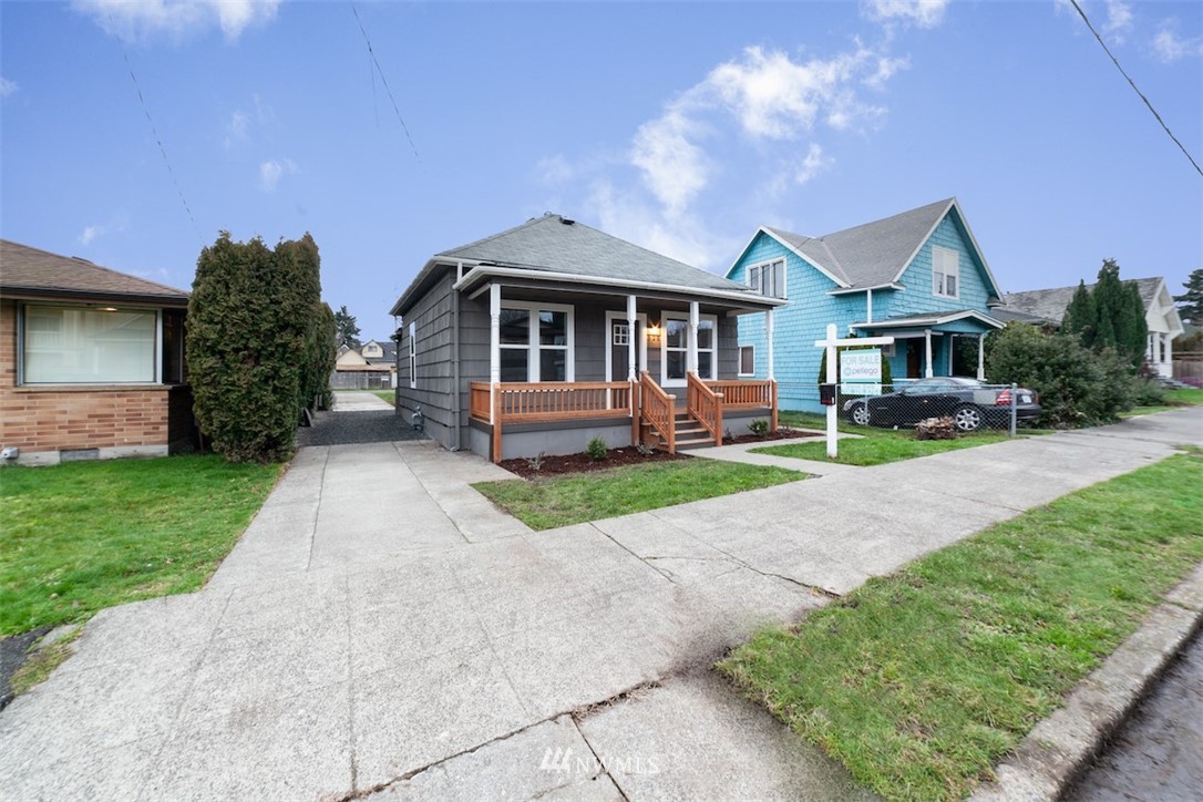 525 Smithers Avenue South Renton, WA 98057 - Photo 4 of 22 Gallery Image 4