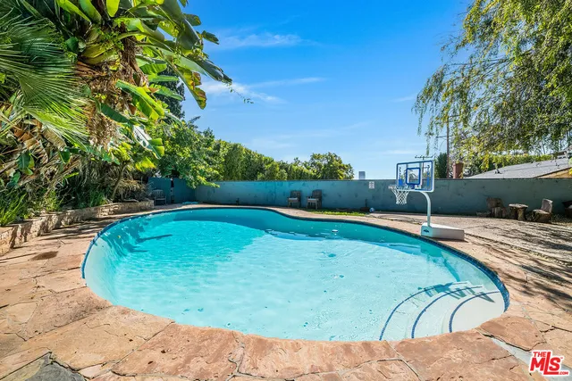 $9,999 | 1530 Valley View Road, Glendale, CA 91202