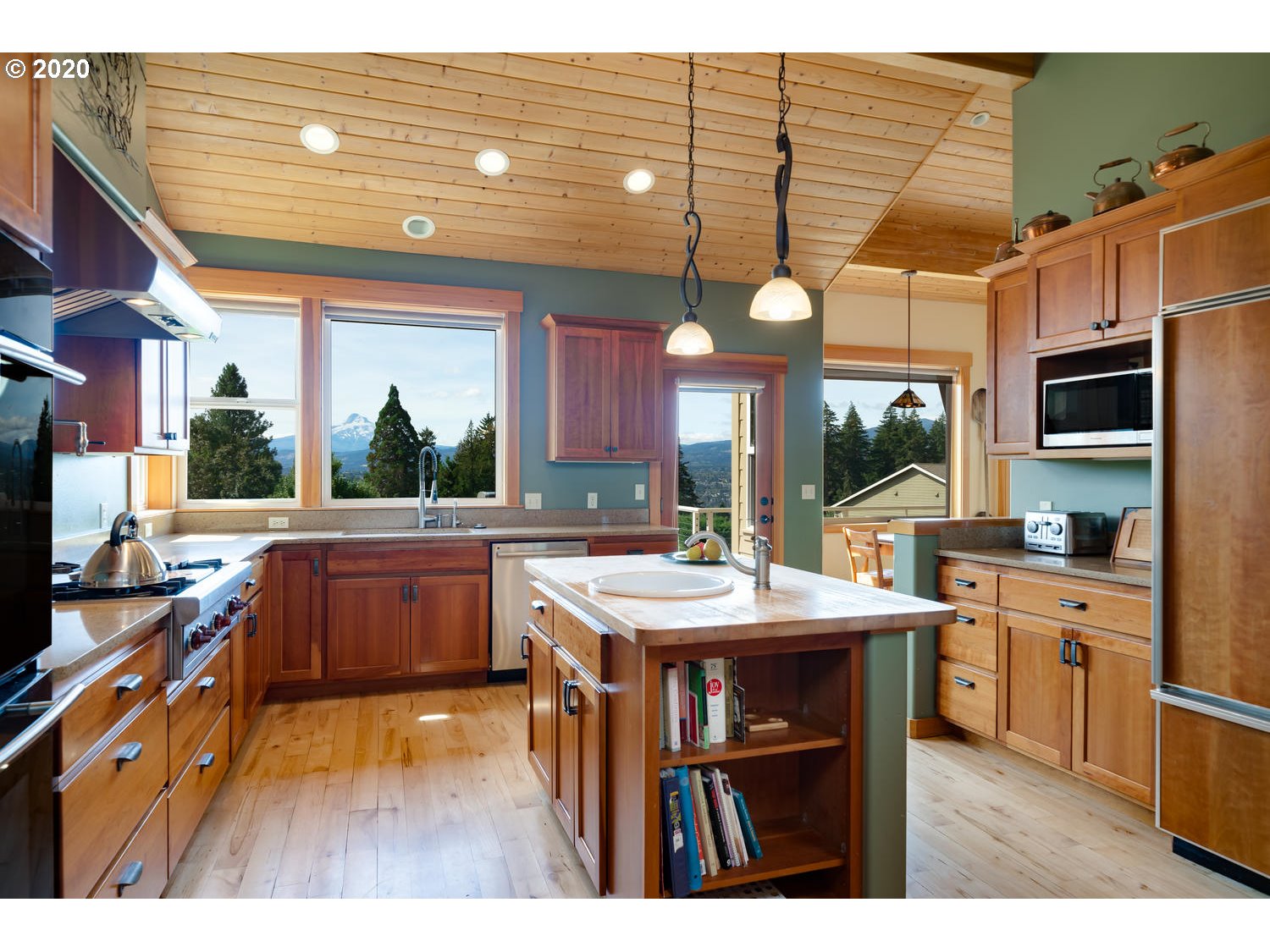 105 West Winds Road White Salmon, WA 98672 - Photo 15 of 32 Gallery Image 15