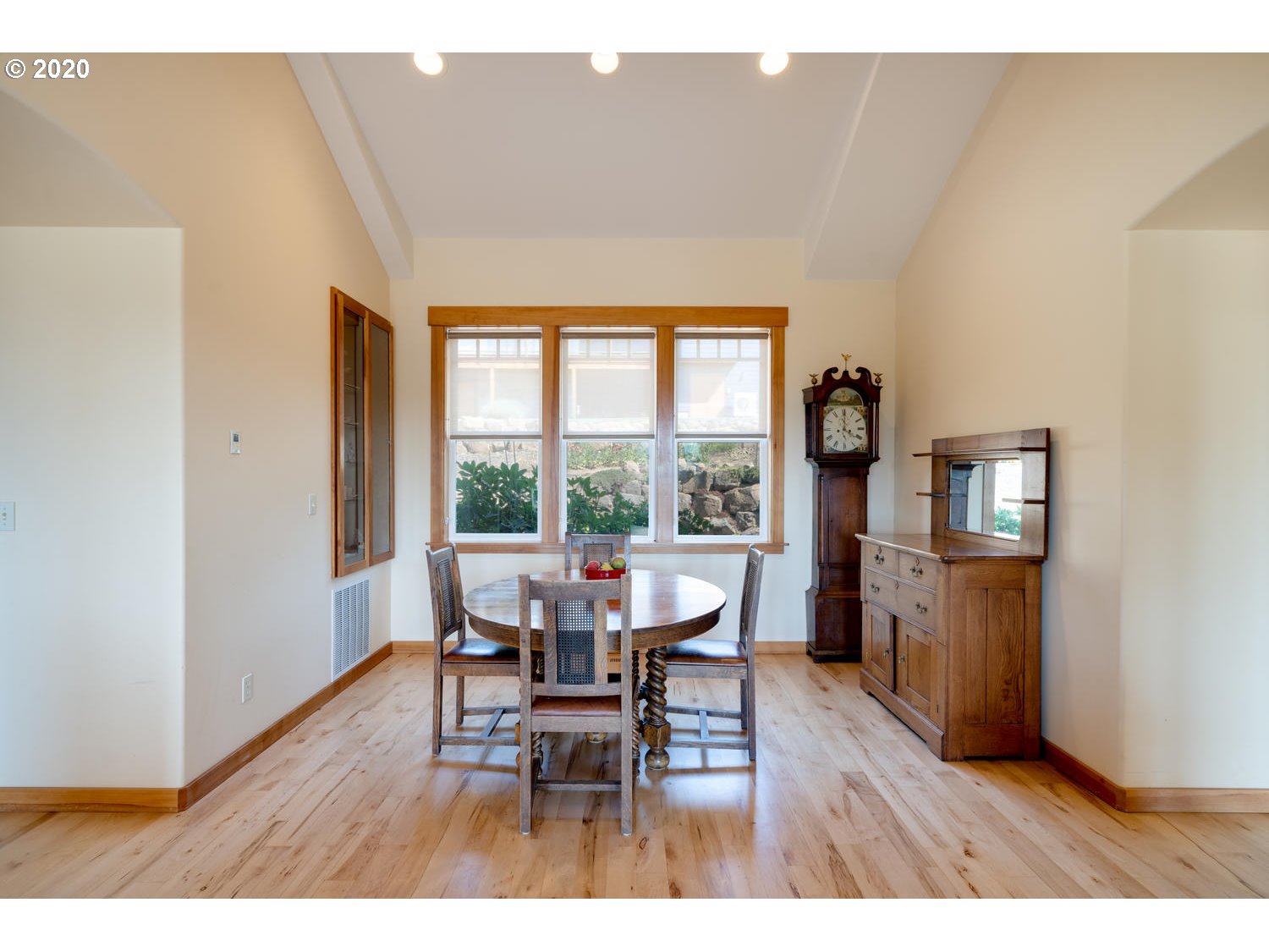 105 West Winds Road White Salmon, WA 98672 - Photo 19 of 32 Gallery Image 19