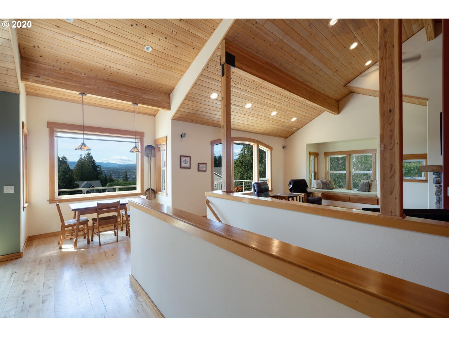 105 West Winds Road White Salmon, WA 98672 - Photo 7 of 32 Gallery Image 7