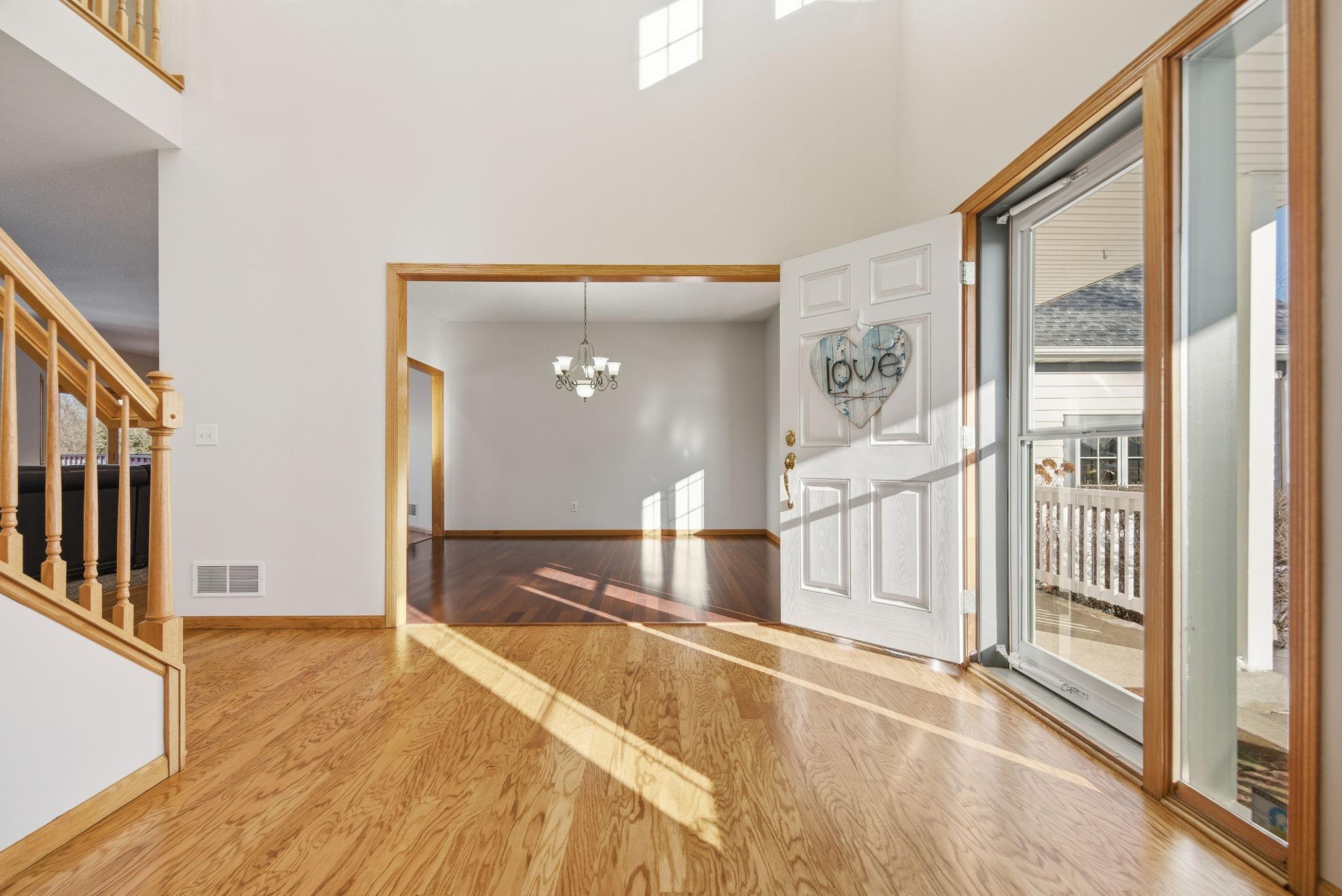 5135 Country Circle Loretto, MN 55357 - Photo 5 of 46