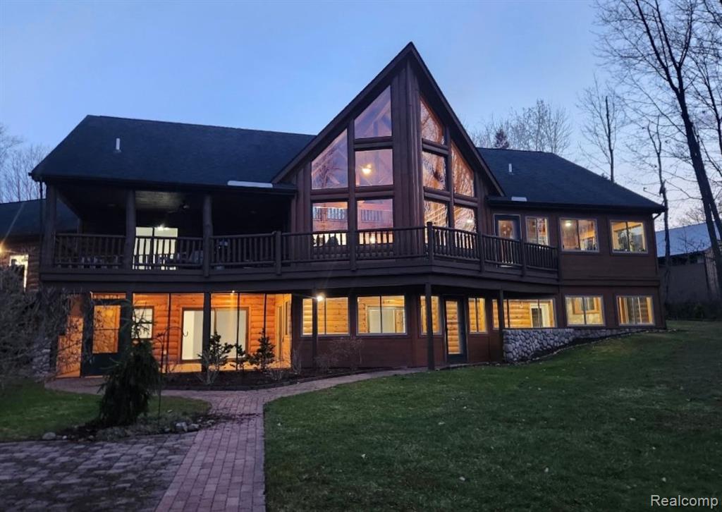 11570 Silver Lake Road Byron, MI 48418 - Photo 2 of 67