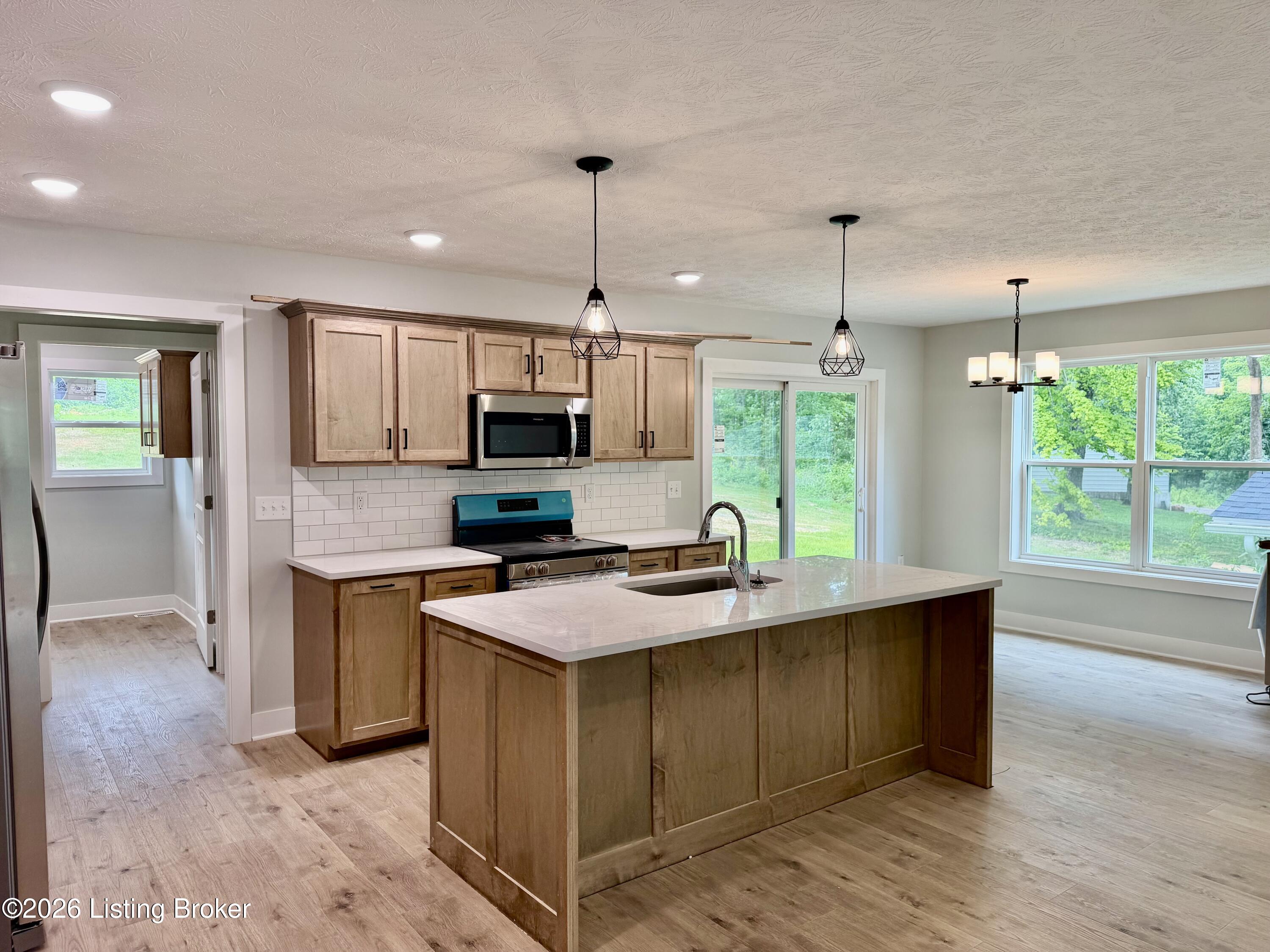 412 Woods Road Elizabethtown, KY 42701 - Photo 6 of 26 IMG_6470