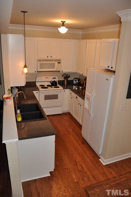 4540 Treerose Way Raleigh, NC 27606 - Photo 4 of 12 Gallery Image 4