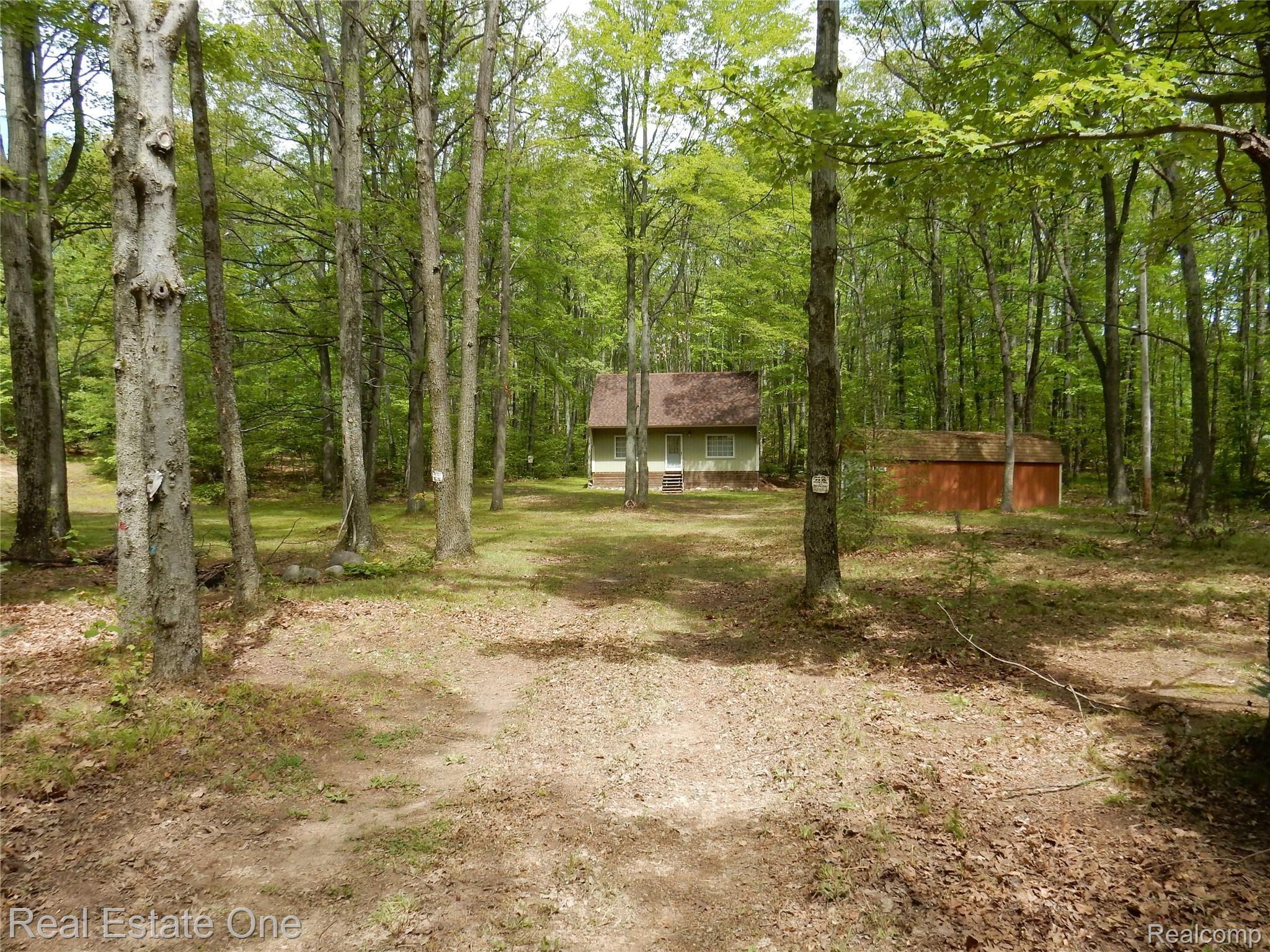 2467 East Monroe Road Harrison, MI 48625 - Photo 23 of 32 DSCN2459.JPG