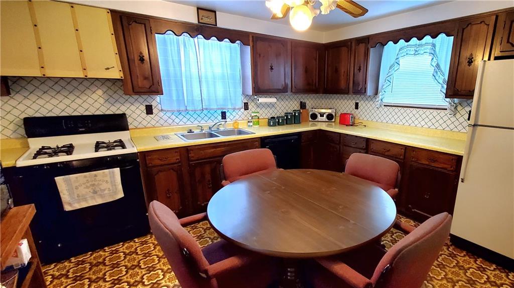 1417 Fleming Avenue McKees Rocks, PA 15136 - Photo 5 of 24 Gallery Image 5