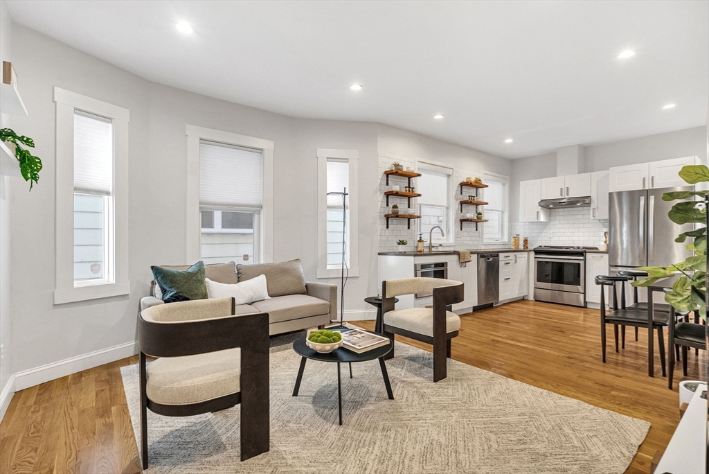 26 Hardwick Street, Unit 1 Cambridge, MA 02141 - Photo 4 of 18