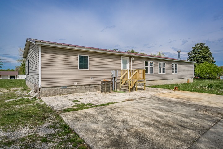 221 County Farm Road Cookeville, TN 38501 - Photo 4 of 34 Gallery Image 4