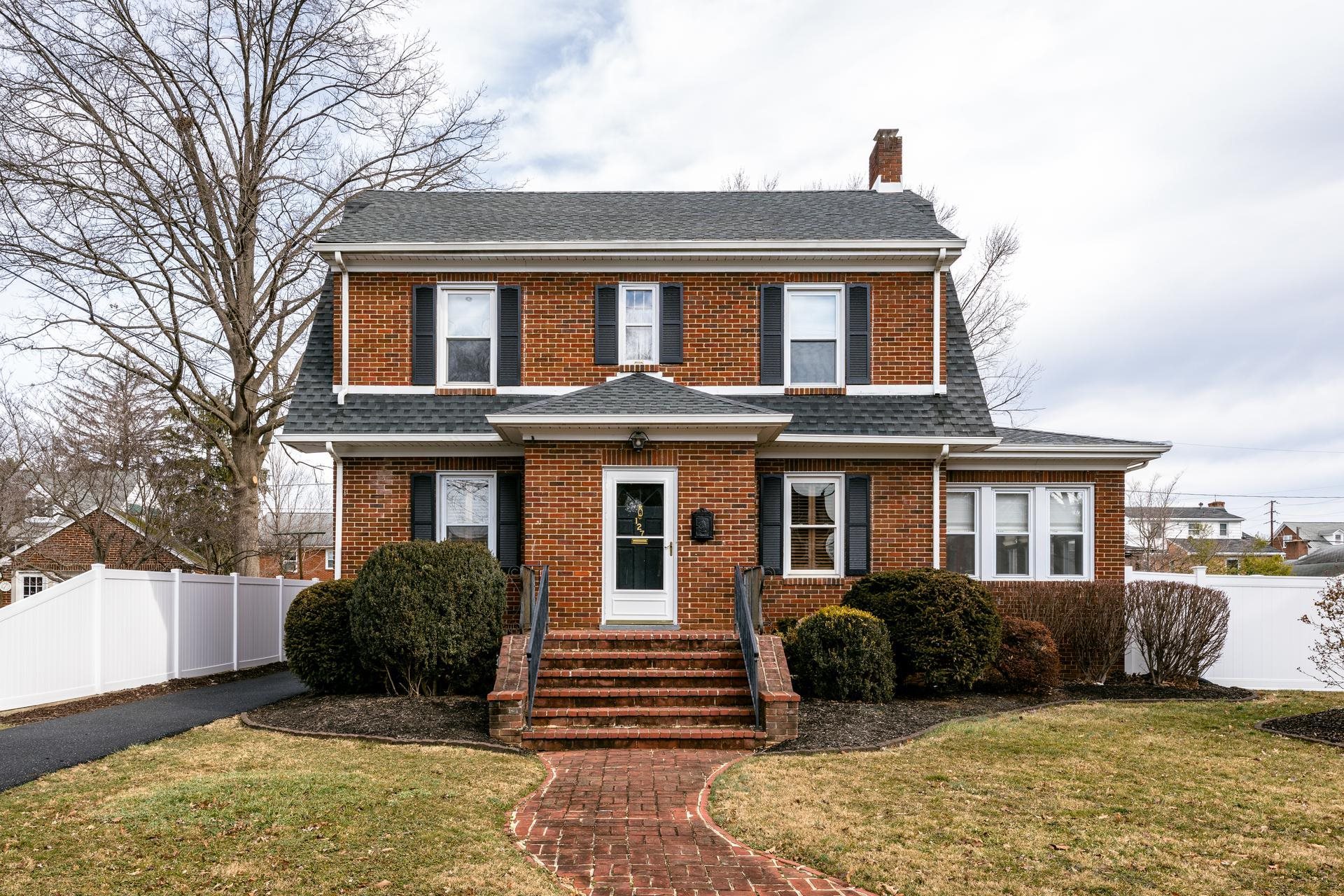 127 Crompton Road Waynesboro, VA 22980 - Photo 1 of 49 Gallery Image 1