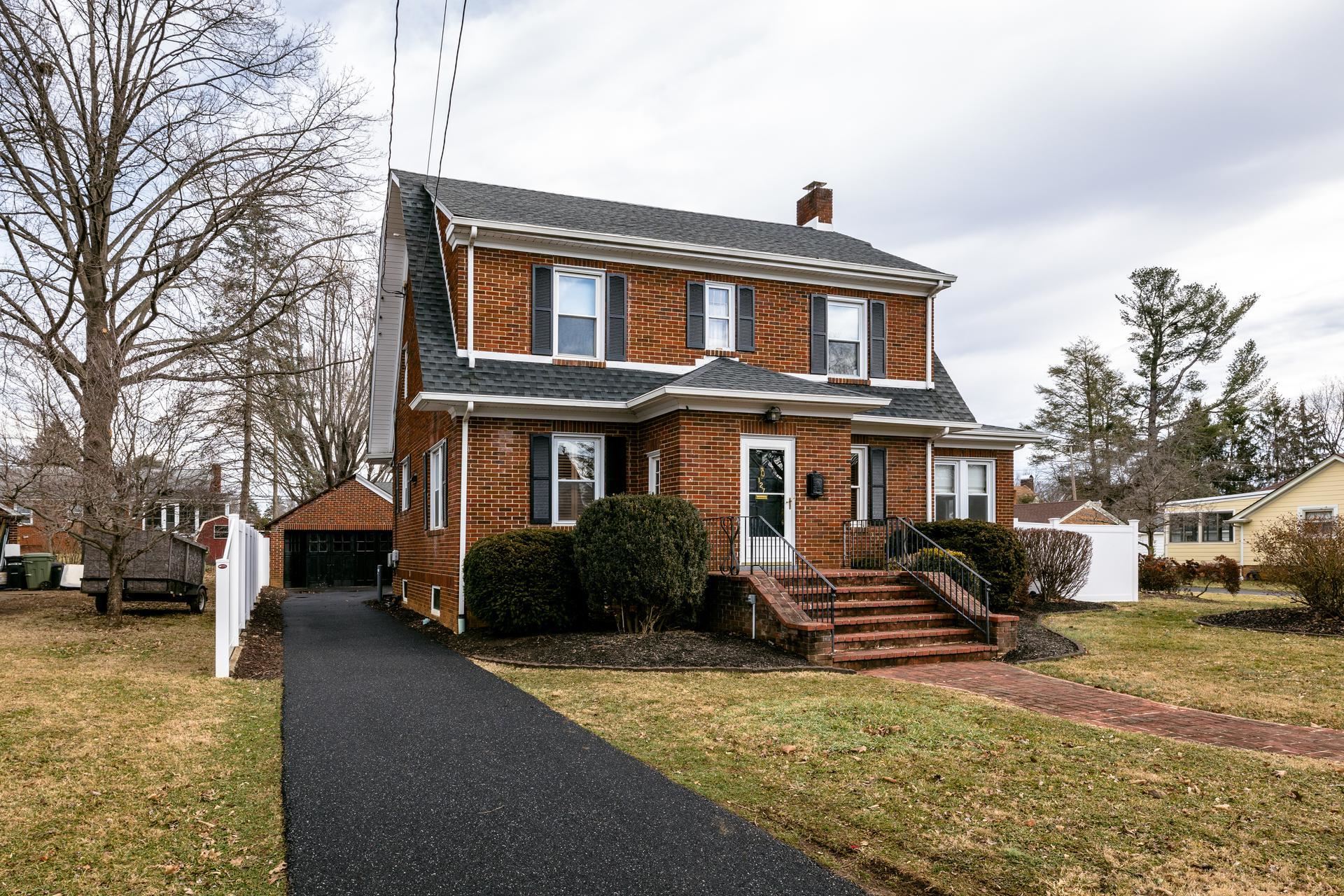 127 Crompton Road Waynesboro, VA 22980 - Photo 4 of 49 Gallery Image 4