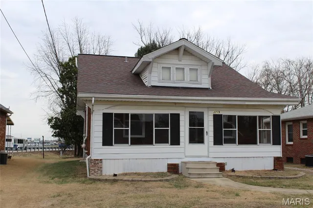 $122,900 | 2719 Gerson Avenue, Godfrey, IL 62002