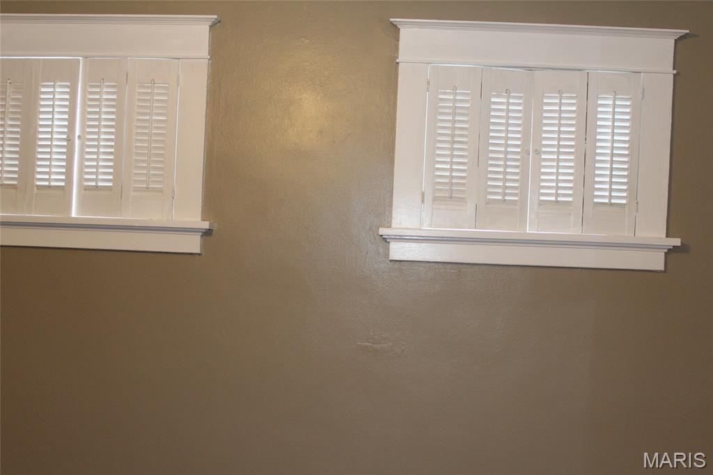 2719 Gerson Avenue Godfrey, IL 62002 - Photo 5 of 23